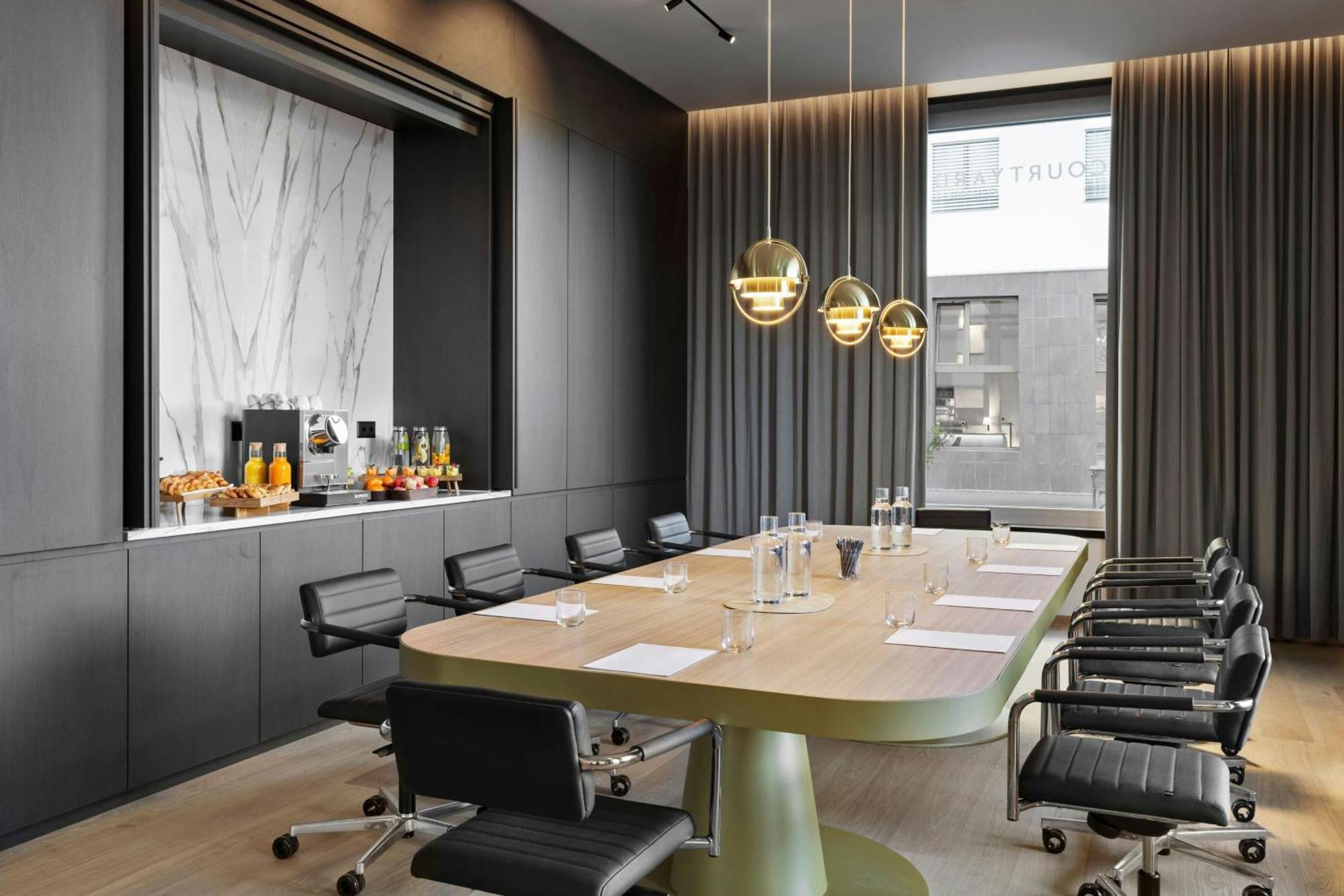 Courtyard By Marriott Hotel Biel/Bienne
