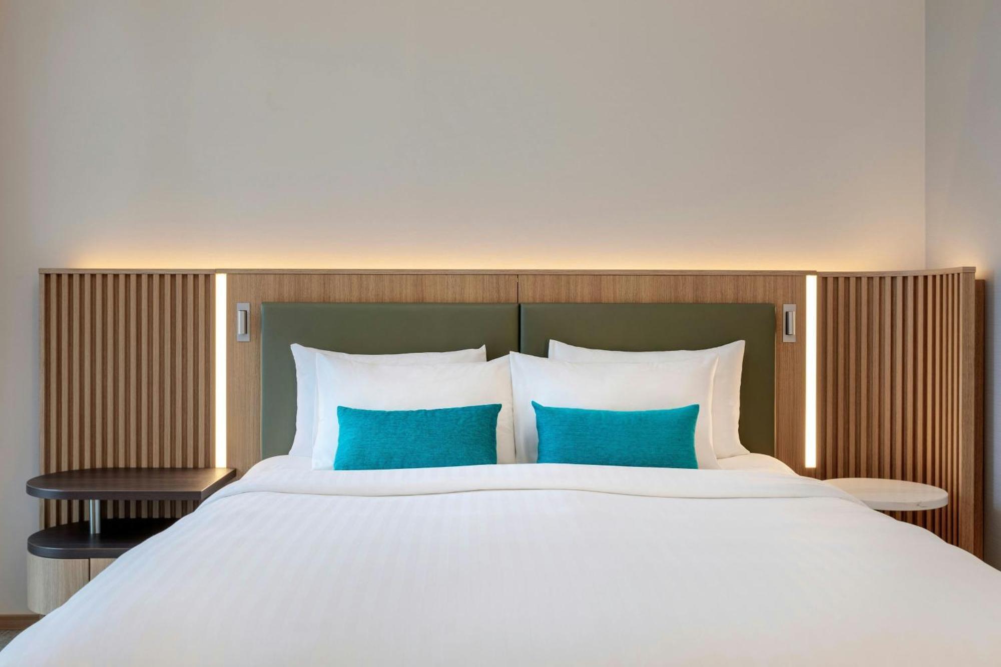 Courtyard By Marriott Hotel