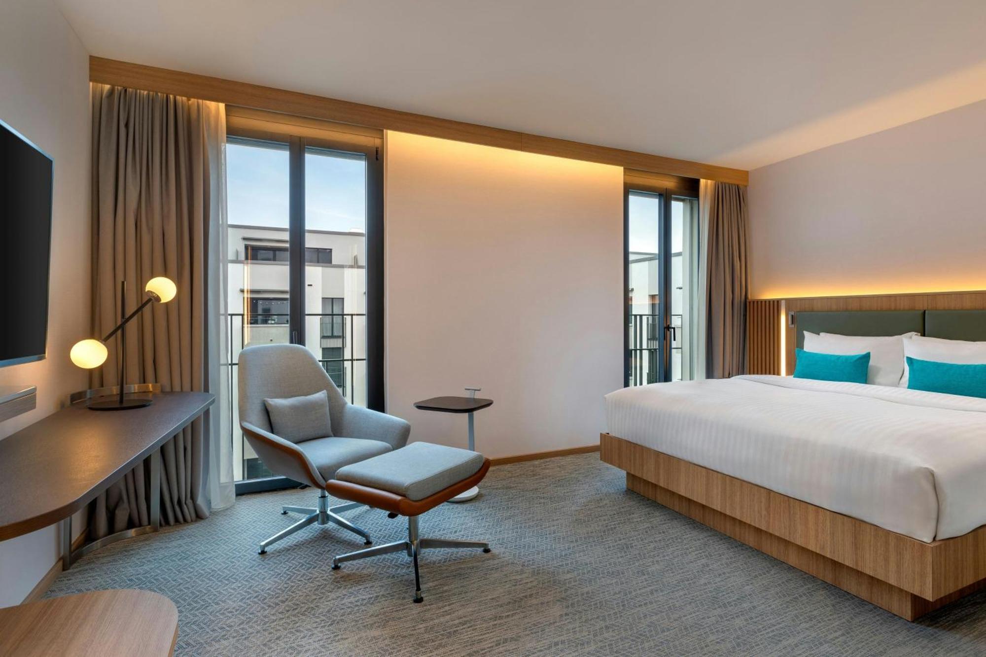 Courtyard By Marriott Hotel