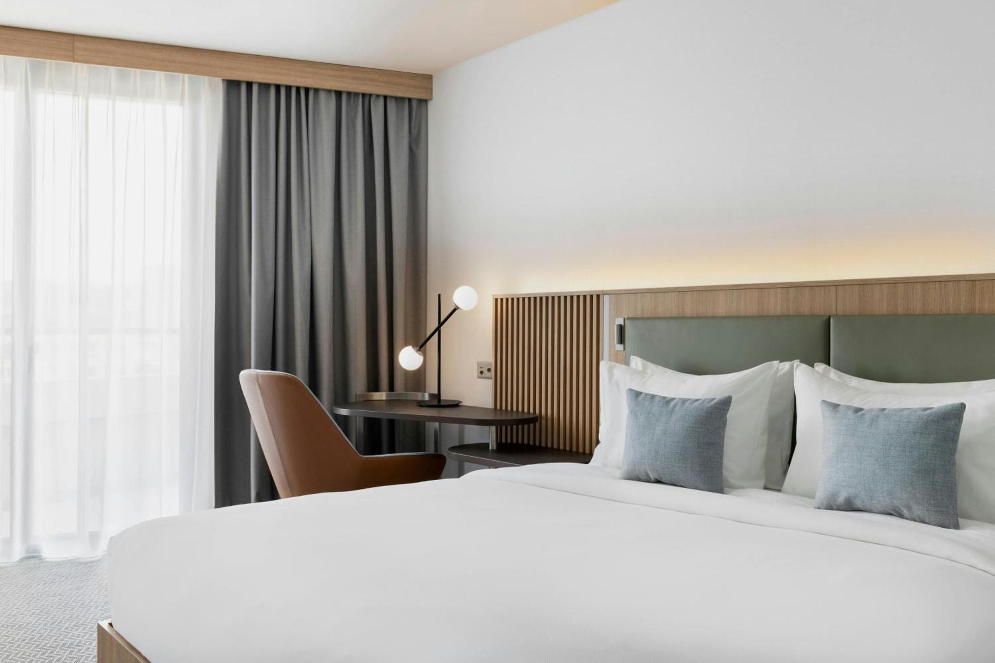 Courtyard By Marriott 4*
