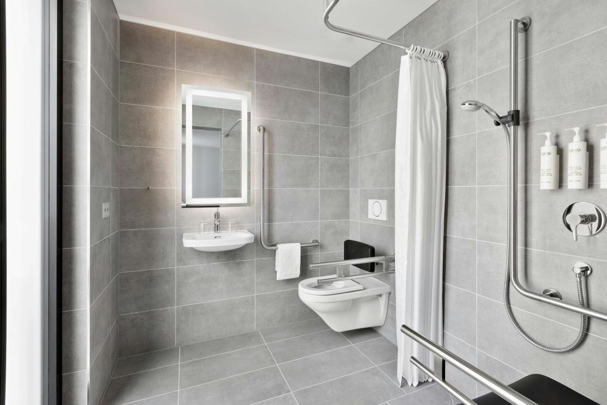 Courtyard By Marriott Biel