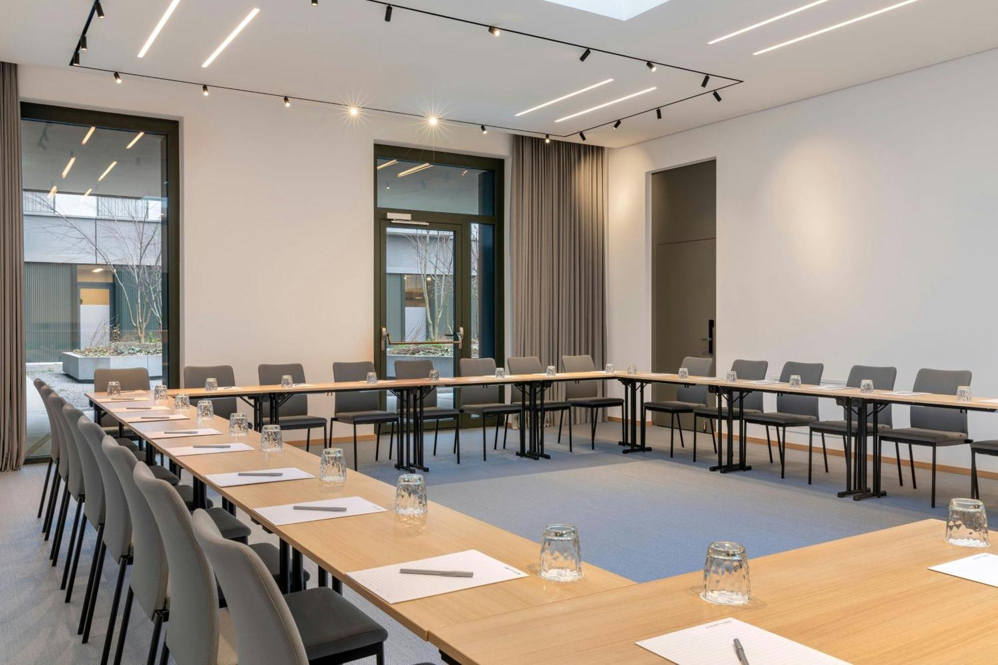 Courtyard By Marriott 4*